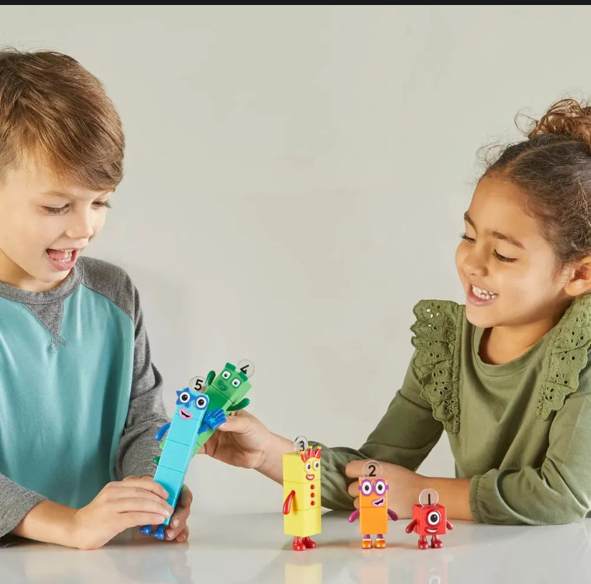 Figuras plásticas Nuevas de Number del 1 al 5  (6-16.5cm) sin caja